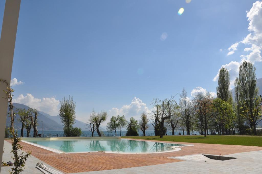 Tullio Hotel Gravedona Bagian luar foto
