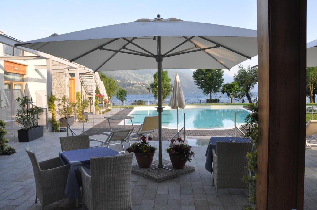 Tullio Hotel Gravedona Bagian luar foto